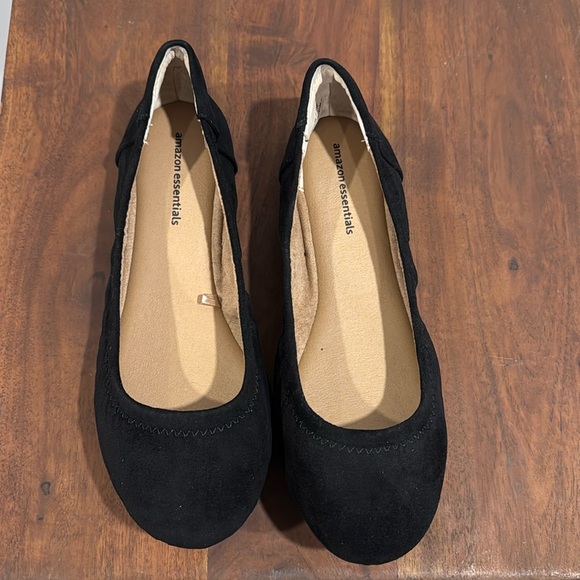 Essentials Womens Belice Ballet Flats - Picture 2 of 4